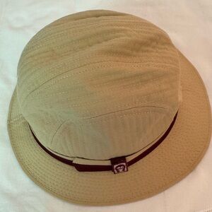 etienne aigner bucket hat